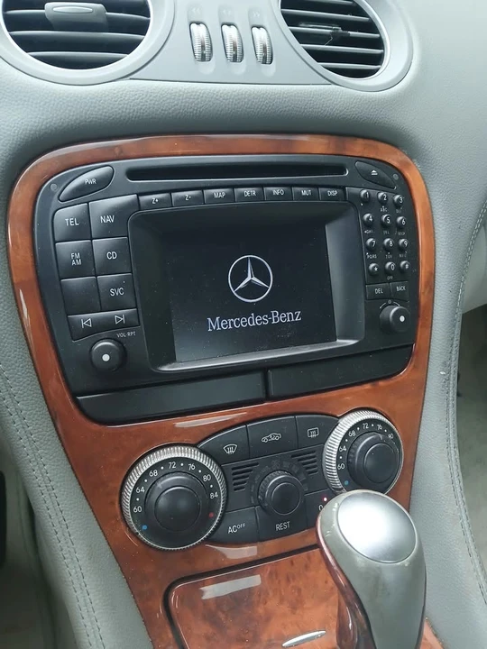 2003 Mercedes-Benz R230 SL-Class - Image 8 of 11