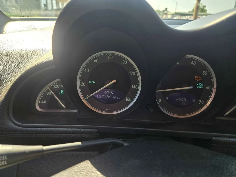 2003 Mercedes-Benz R230 SL-Class - Image 11 of 12