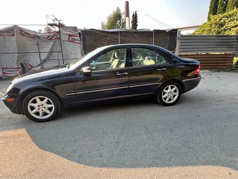 2003 Mercedes-Benz C-240