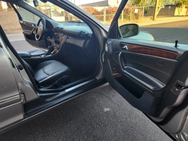 2003 Mercedes-Benz W203 C-Class - Image 13 of 20