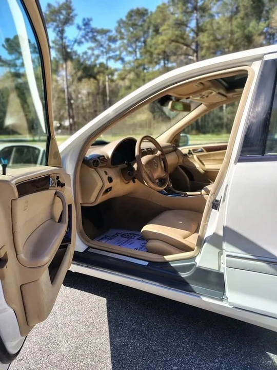 2003 Mercedes-Benz W203 C-Class - Image 9 of 17