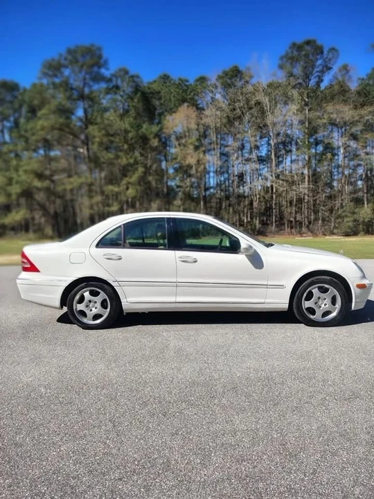 2003 Mercedes-Benz W203 C-Class - Image 4 of 17