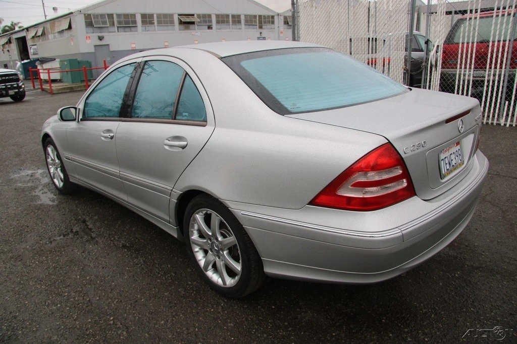 2003 Mercedes-Benz W203 C-Class - Image 4 of 21