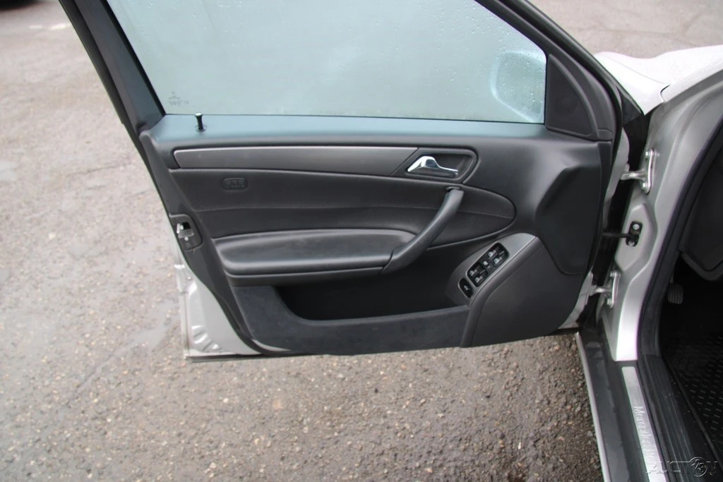 2003 Mercedes-Benz W203 C-Class - Image 13 of 21