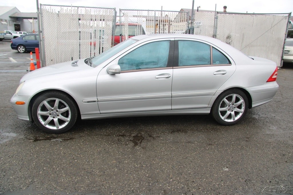 2003 Mercedes-Benz W203 C-Class - Image 3 of 21