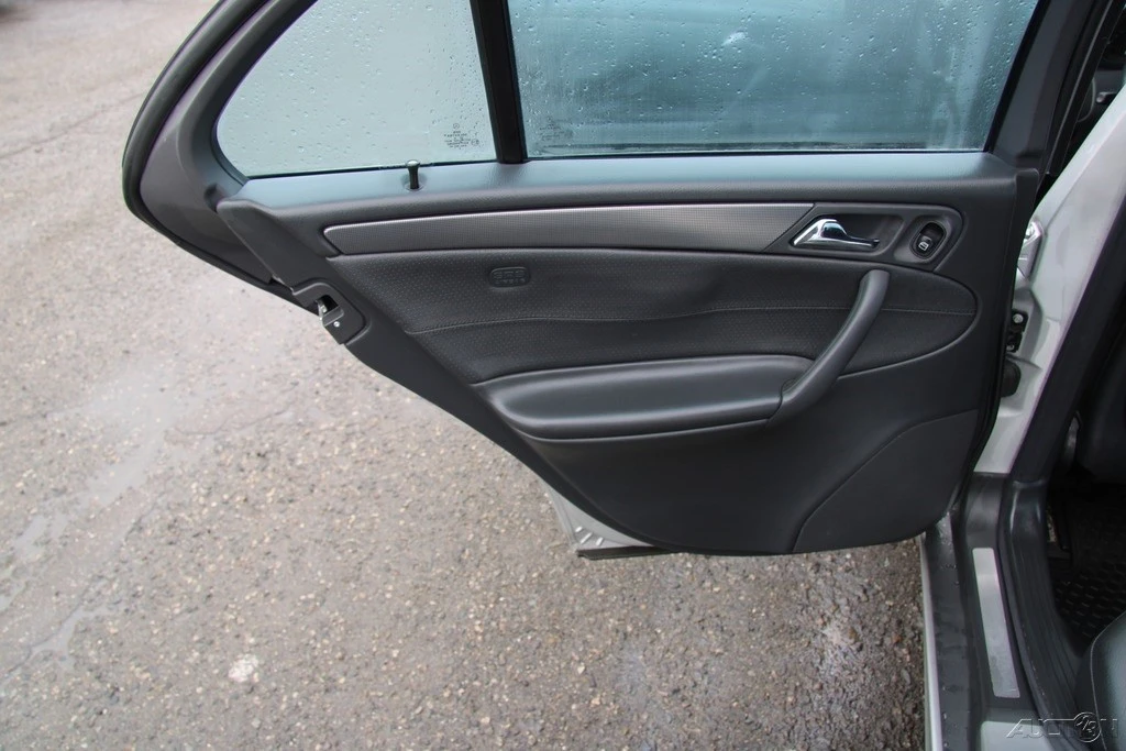 2003 Mercedes-Benz W203 C-Class - Image 20 of 21