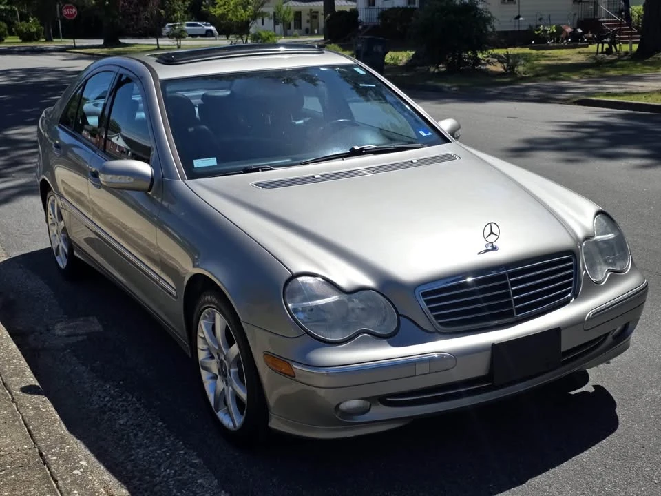 2003 Mercedes-Benz W203 C-Class - Image 2 of 15