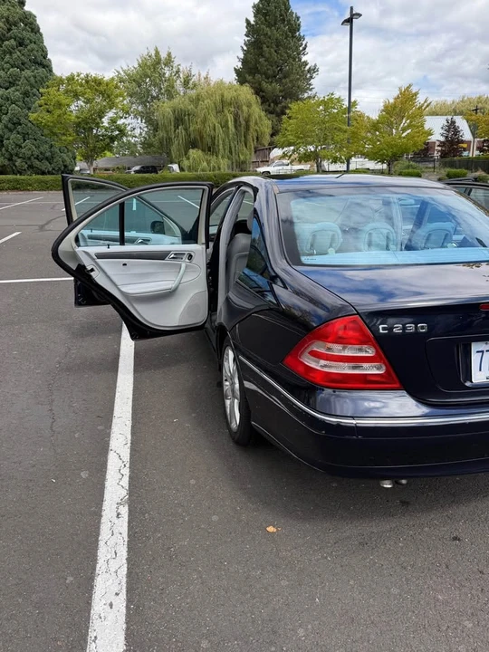 2003 Mercedes-Benz W203 C-Class - Image 8 of 20