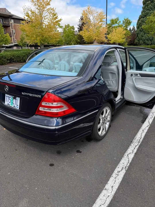 2003 Mercedes-Benz W203 C-Class - Image 12 of 20