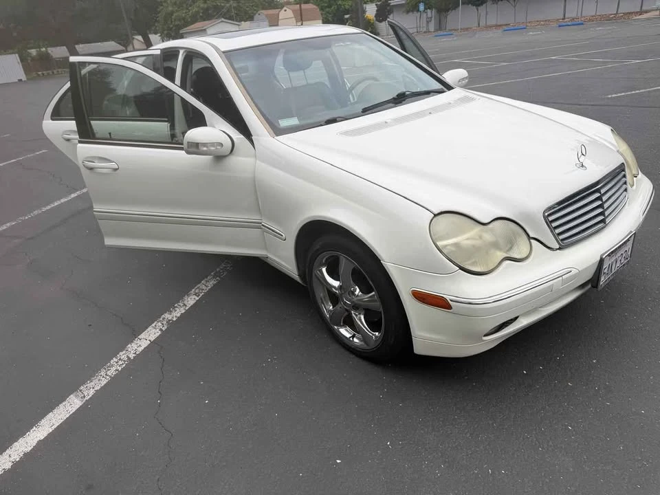 2003 Mercedes-Benz W203 C-Class - Image 9 of 20