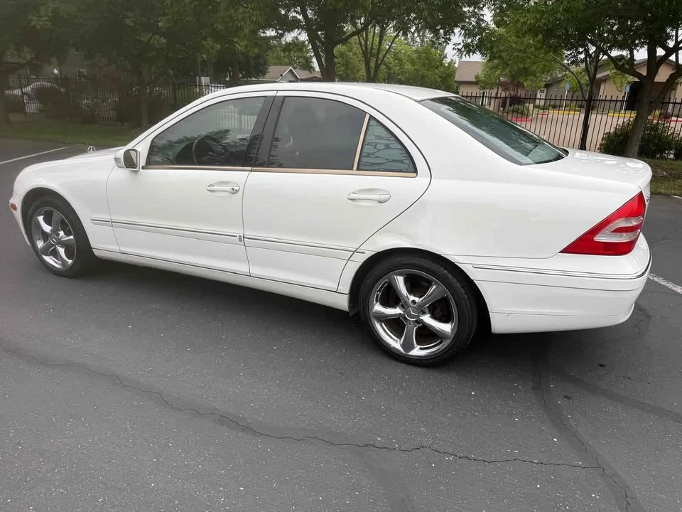 2003 Mercedes-Benz W203 C-Class - Image 12 of 20