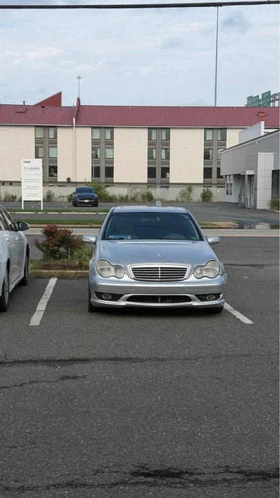 2003 Mercedes-Benz W203 C-Class - Image 2 of 8