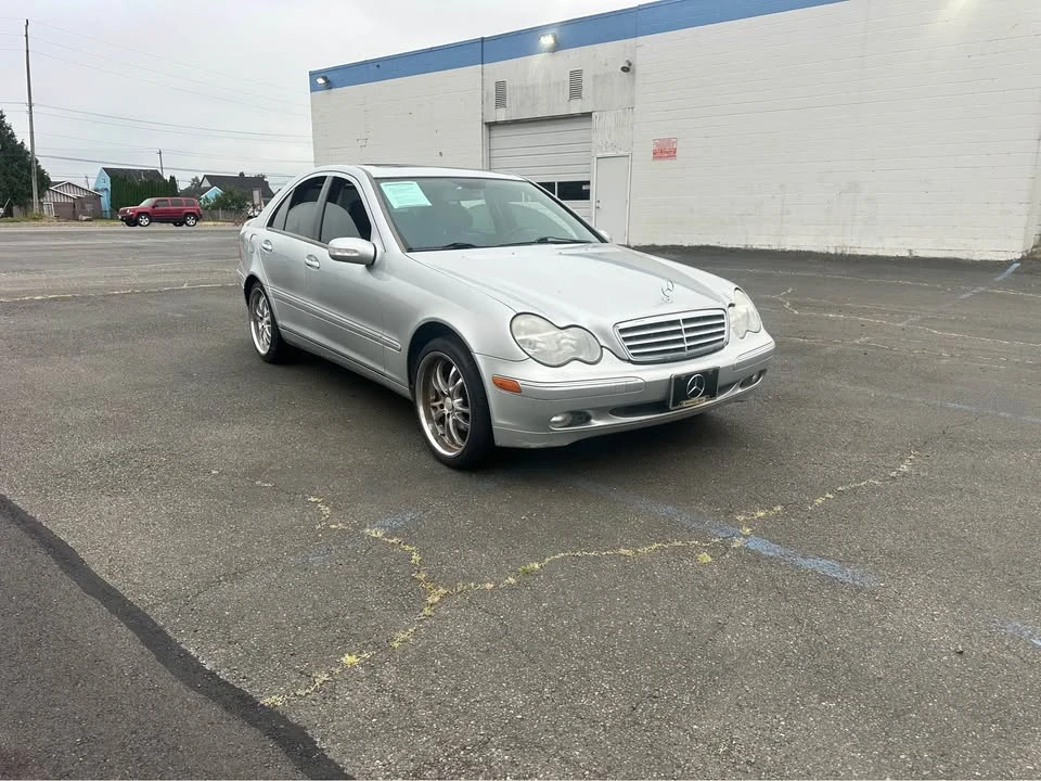 2003 Mercedes-Benz W203 C-Class - Image 2 of 12