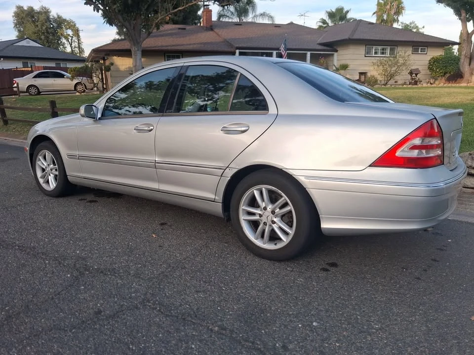 2003 Mercedes-Benz W203 C-Class - Image 2 of 10