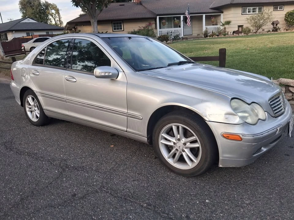 2003 Mercedes-Benz W203 C-Class - Image 3 of 10