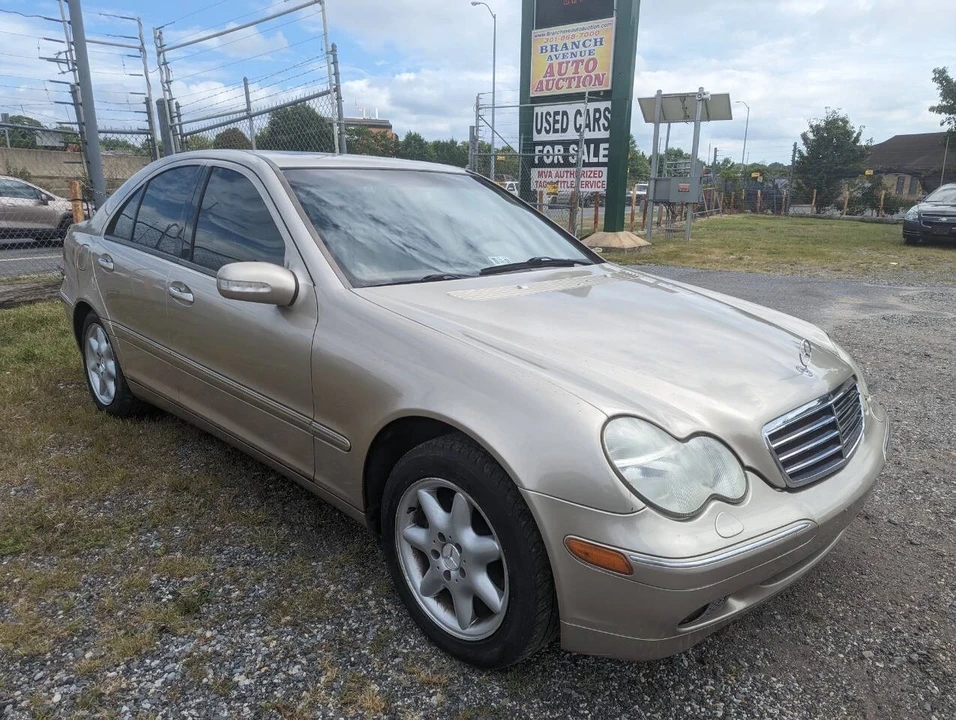 2003 Mercedes-Benz W203 C-Class - Image 2 of 21