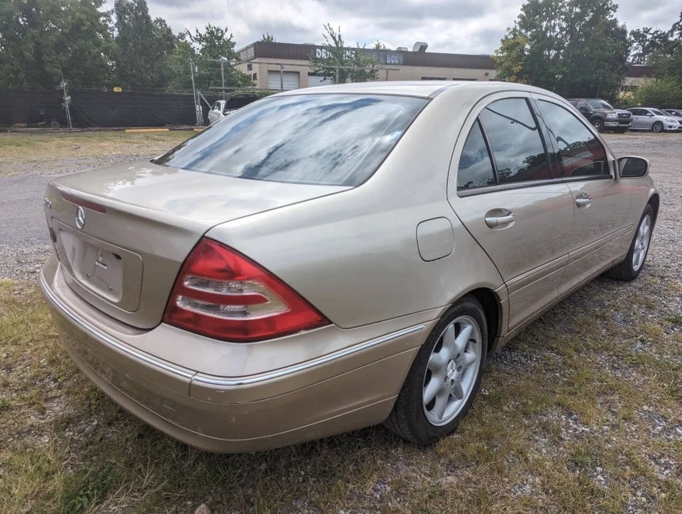 2003 Mercedes-Benz W203 C-Class - Image 4 of 21