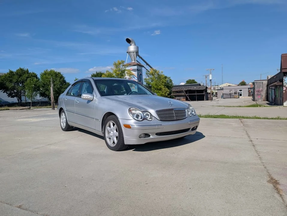 2003 Mercedes-Benz W203 C-Class - Image 3 of 16