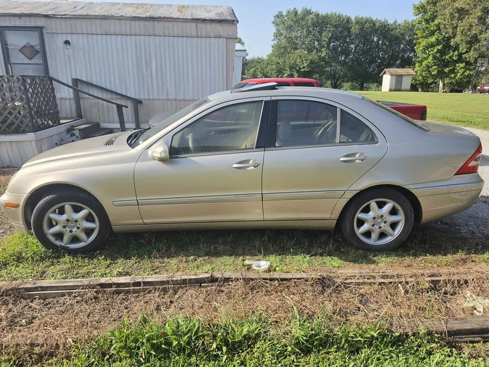2003 Mercedes-Benz W203 C-Class - Image 2 of 5