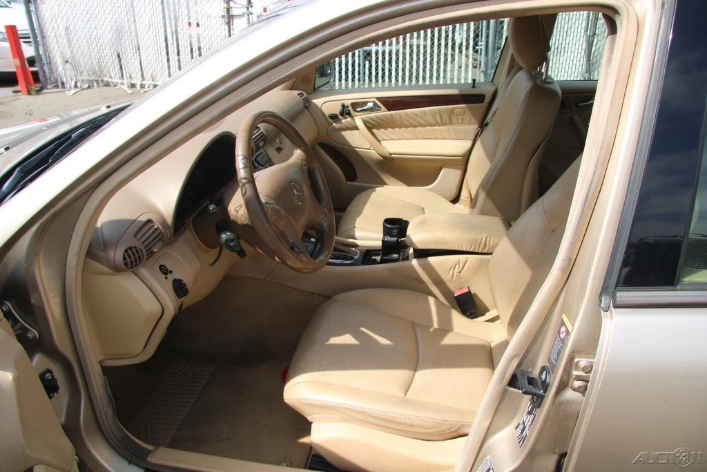 2003 Mercedes-Benz W203 C-Class - Image 15 of 21