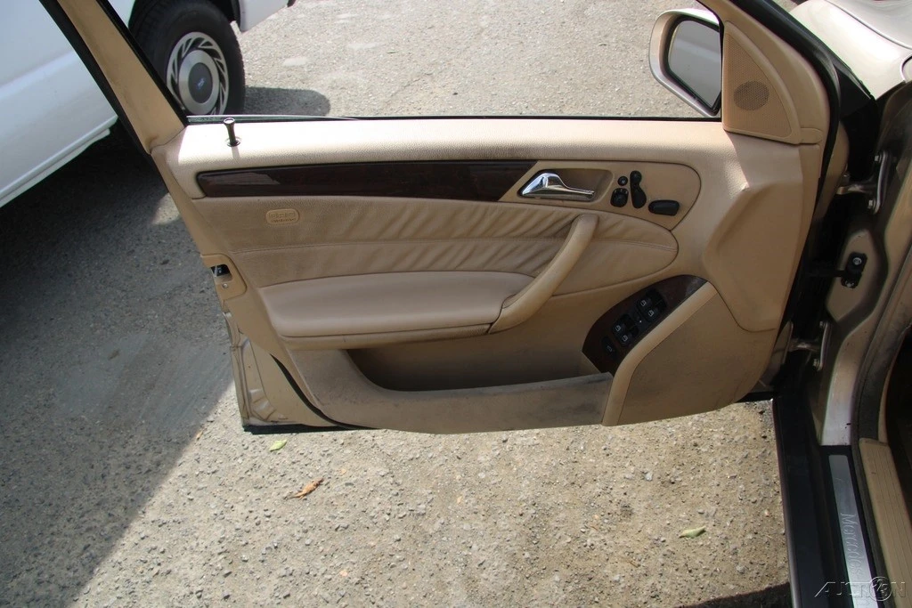 2003 Mercedes-Benz W203 C-Class - Image 14 of 21
