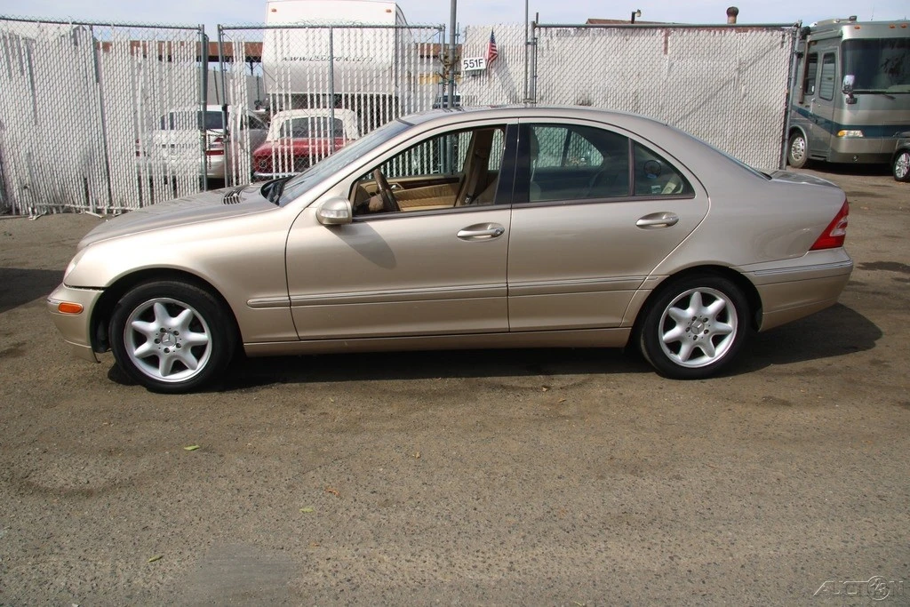 2003 Mercedes-Benz W203 C-Class - Image 3 of 21