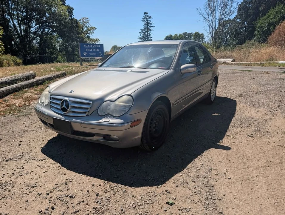 2003 Mercedes-Benz W203 C-Class - Image 11 of 16