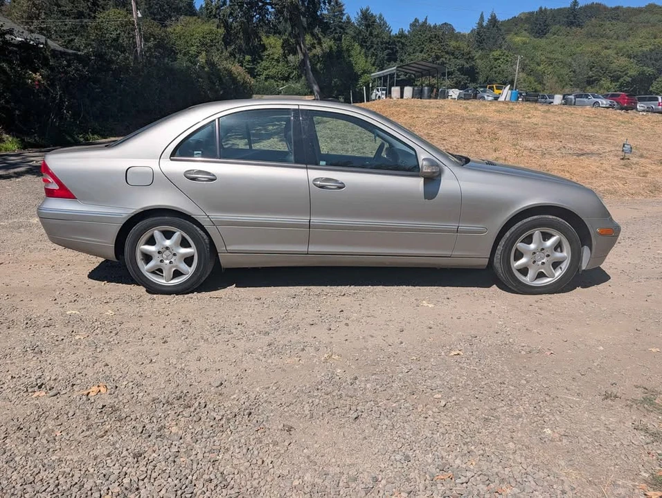 2003 Mercedes-Benz W203 C-Class - Image 4 of 16