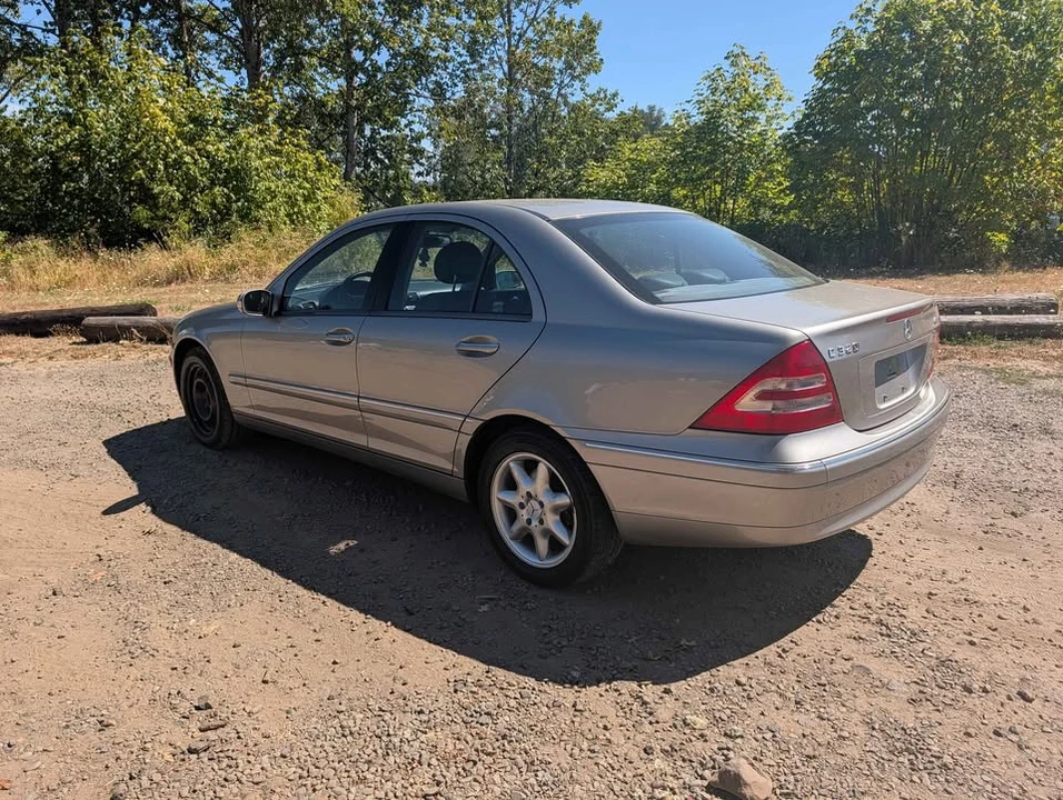 2003 Mercedes-Benz W203 C-Class - Image 8 of 16