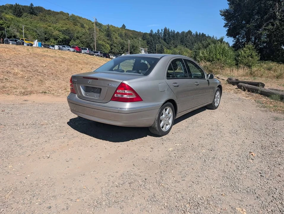2003 Mercedes-Benz W203 C-Class - Image 5 of 16