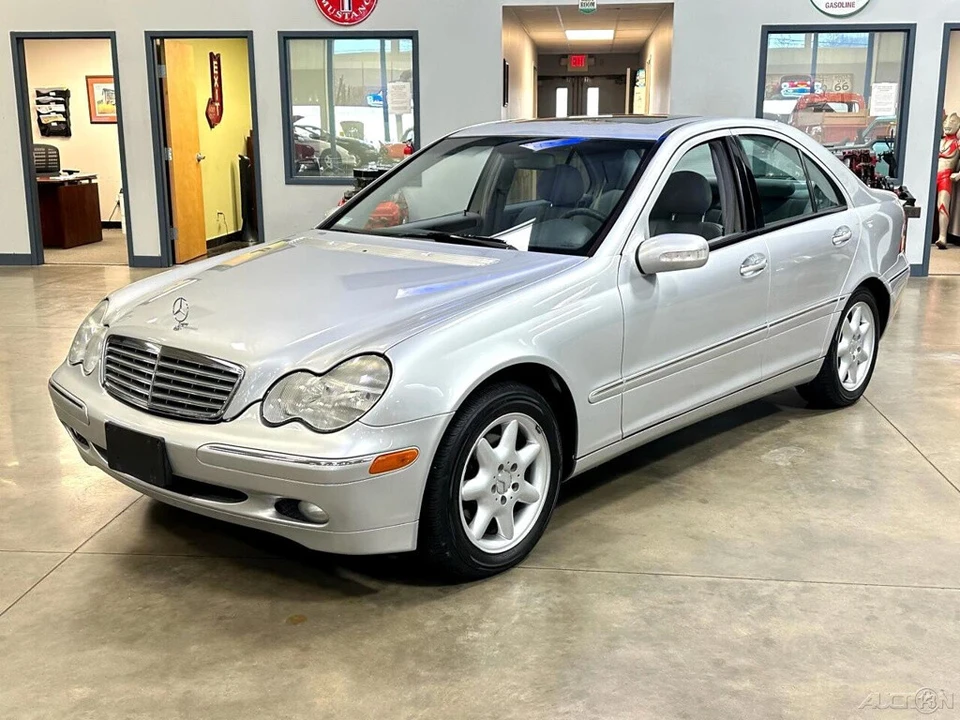 2003 Mercedes-Benz W203 C-Class - Image 3 of 21