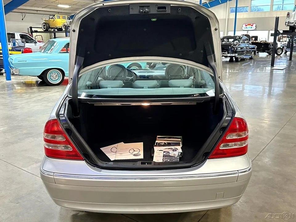 2003 Mercedes-Benz W203 C-Class - Image 14 of 21