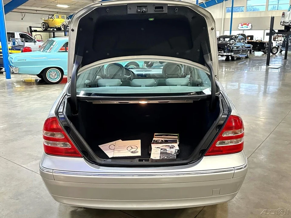 2003 Mercedes-Benz W203 C-Class - Image 14 of 21