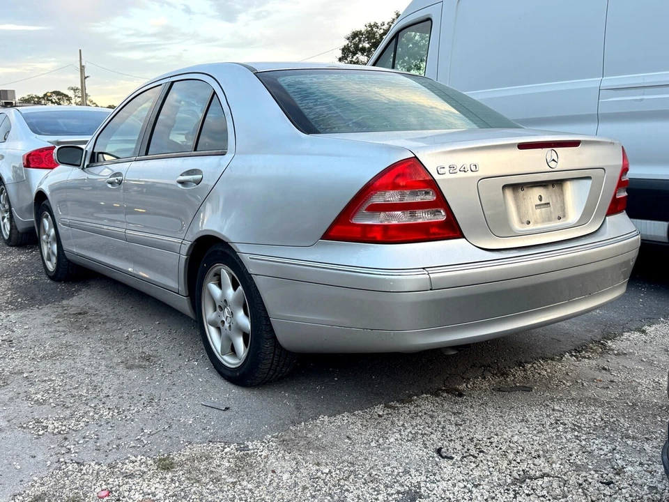 2003 Mercedes-Benz W203 C-Class - Image 2 of 11
