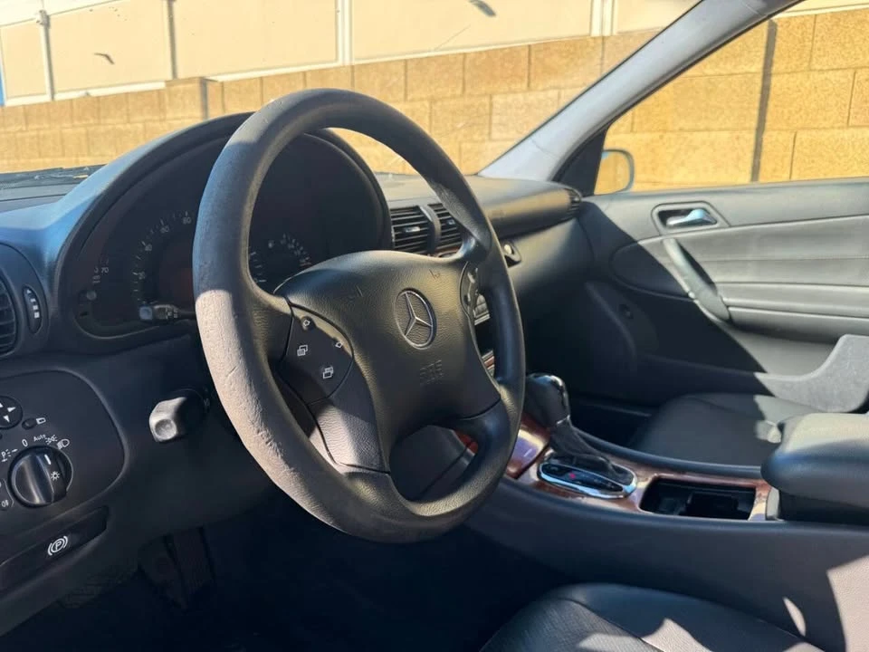 2003 Mercedes-Benz W203 C-Class - Image 2 of 19