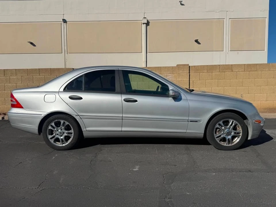 2003 Mercedes-Benz W203 C-Class - Image 12 of 19