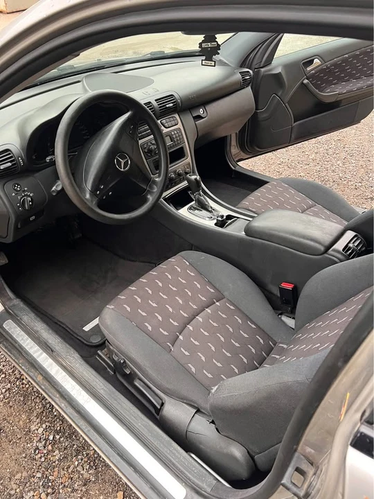 2003 Mercedes-Benz W203 C-Class - Image 3 of 12