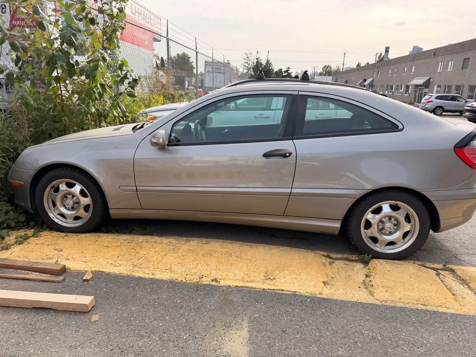 2003 Mercedes-Benz W203 C-Class - Image 2 of 3