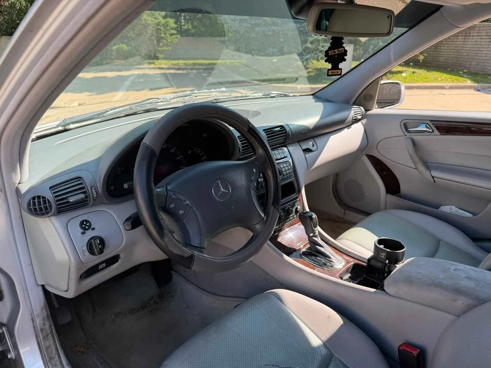 2003 Mercedes-Benz W203 C-Class - Image 9 of 12