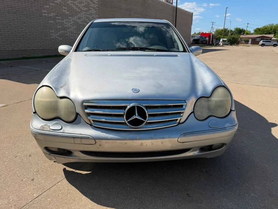2003 Mercedes-Benz W203 C-Class - Image 8 of 12