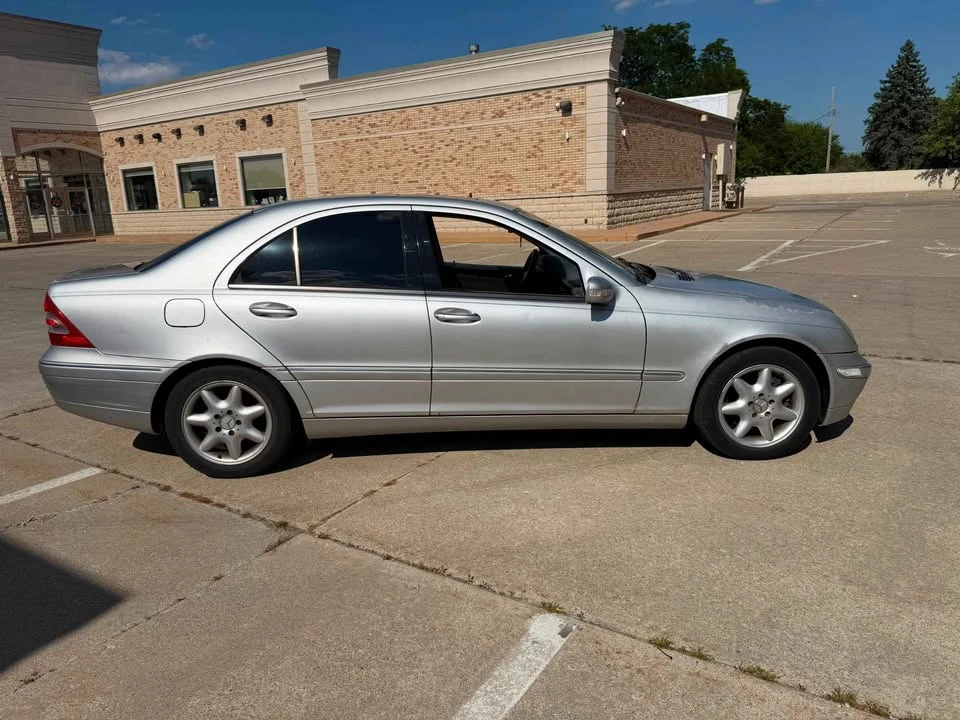 2003 Mercedes-Benz W203 C-Class - Image 4 of 12