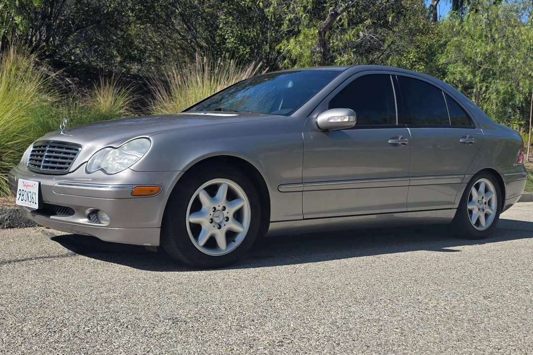 2003 Mercedes-Benz W203 C-Class - Image 12 of 31
