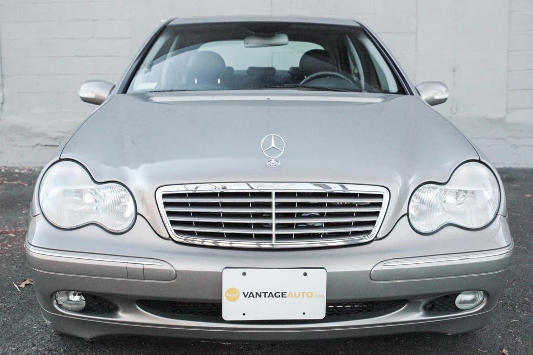 2003 Mercedes-Benz W203 C-Class - Image 2 of 31