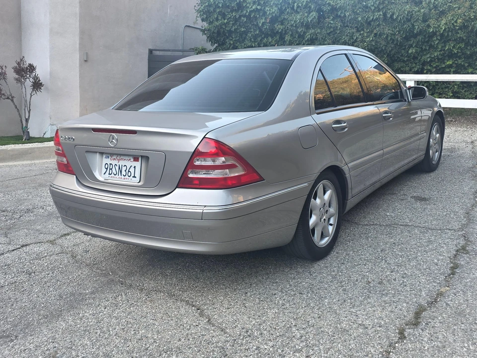 2003 Mercedes-Benz W203 C-Class - Image 7 of 31