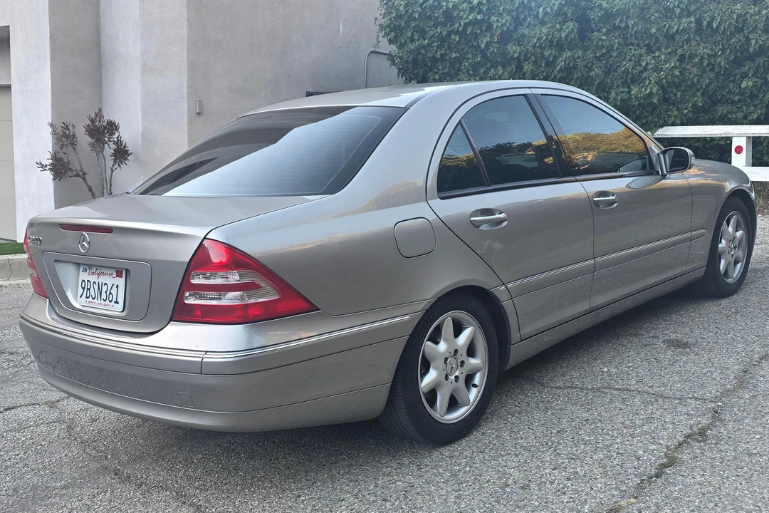 2003 Mercedes-Benz W203 C-Class - Image 4 of 31