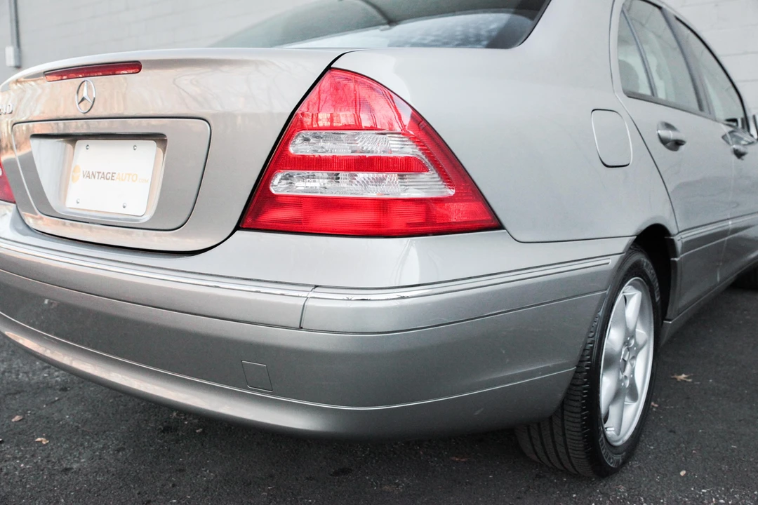2003 Mercedes-Benz W203 C-Class - Image 25 of 31