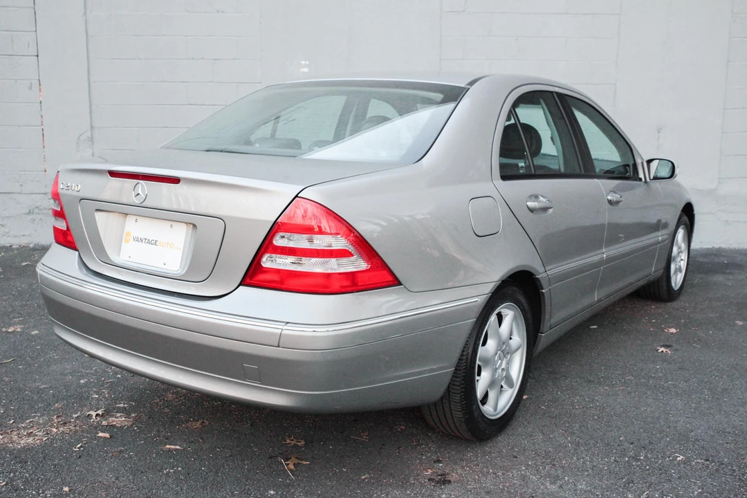2003 Mercedes-Benz W203 C-Class - Image 11 of 31