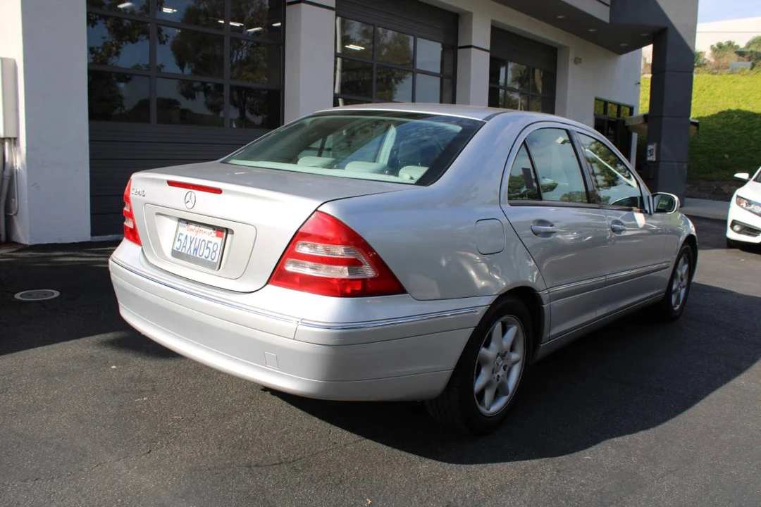 2003 Mercedes-Benz W203 C-Class - Image 3 of 8