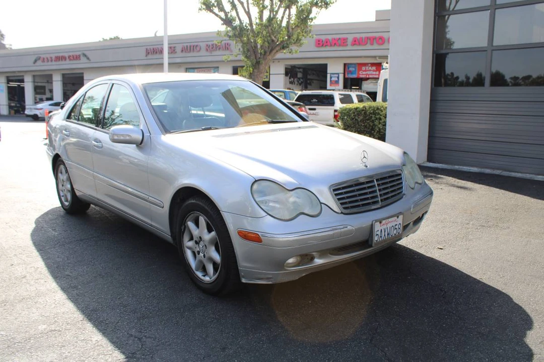 2003 Mercedes-Benz W203 C-Class - Image 2 of 8
