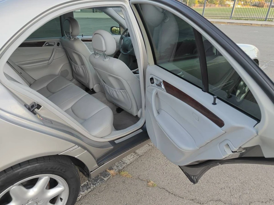 2003 Mercedes-Benz W203 C-Class - Image 16 of 21